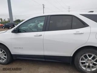 2024 Chevrolet Equinox LS with VIN 3GNAXHEG9RL226517, listed as a IAAI auction lot 41312973 with 27,818 mi miles. Bid and sale history available at carsss.com. Image 15.