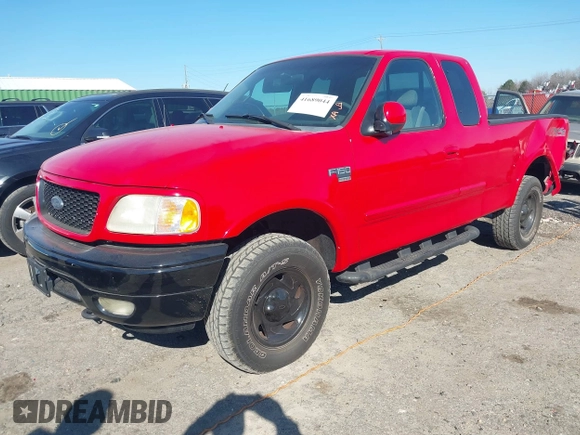 2001 Ford F-150 XL with VIN 1FTRX18L81NB05218, listed as a IAAI auction lot 41689044 with 160,389 mi miles. Bid and sale history available at carsss.com. Image 2.