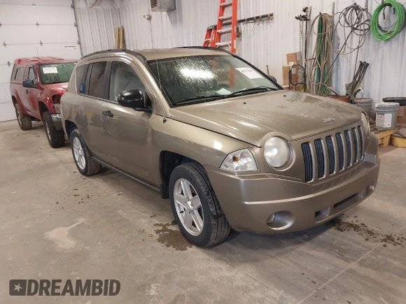 2007 Jeep Compass Sport with VIN 1J8FT47W27D221825, listed as a IAAI auction lot 41977430 with 113,445 mi miles. Bid and sale history available at carsss.com. Image 1.