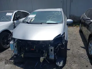2013 Toyota Prius One z VIN JTDKN3DU0D5568623, wystawiony jako IAAI lot #42174939 z przebiegiem 134 684 mil mil oraz . Historia ofert i sprzedaży dostępna na DreamBid. Obrazek 13.