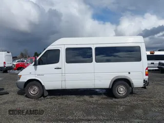 2005 Dodge Sprinter with VIN WD0PD644355798997, listed as a IAAI auction lot 41763328 with 227,692 mi miles and . Bid and sale history available at DreamBid. Image 14.