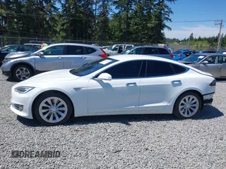 2016 Tesla Model S 90D z VIN 5YJSA1E29GF160332, wystawiony jako IAAI lot #42593749 z przebiegiem 92 702 mil mil oraz . Historia ofert i sprzedaży dostępna na DreamBid. Obrazek 15.