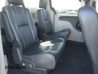 2016 Chrysler Town & Country Touring with VIN 2C4RC1BG7GR231704, listed as a IAAI auction lot 41306140 with 165,890 mi miles. Bid and sale history available at carsss.com. Image 8.