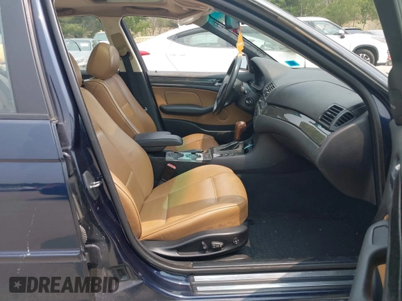 2003 BMW 3 Series 330xi z VIN WBAEW534X3PG22438, wystawiony jako IAAI lot #42438365 z przebiegiem 220 850 mil mil oraz . Historia ofert i sprzedaży dostępna na DreamBid. Obrazek 5.