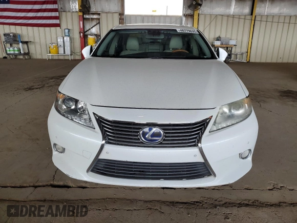 2013 Lexus ES 300h Hybrid with VIN JTHBW1GG7D2008279, listed as a Copart auction lot 48779635 with 131,597 mi miles and Salvage Title. Bid and sale history available at carsss.com. Image 5.