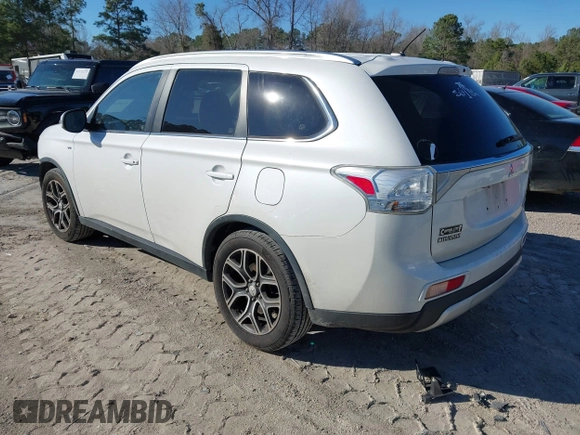 2015 Mitsubishi Outlander GT with VIN JA4JZ4AX4FZ013037, listed as a IAAI auction lot 41683425 with 172,700 mi miles and . Bid and sale history available at DreamBid. Image 3.
