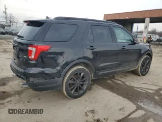 2019 Ford Explorer XLT z VIN 1FM5K8DH4KGA20515, wystawiony jako Copart lot #45555215 z przebiegiem 90 219 mil mil oraz Szkoda całkowita • Salvage title. Historia ofert i sprzedaży dostępna na DreamBid. Obrazek 3.
