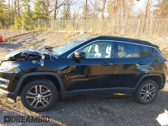 2017 Jeep Compass Latitude z VIN 3C4NJDBB3HT660959, wystawiony jako IAAI lot #41118574 z przebiegiem 114 643 mil mil oraz . Historia ofert i sprzedaży dostępna na DreamBid. Obrazek 13.