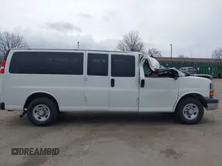 2016 Chevrolet Express Passenger LT with VIN 1GAZGPFG2G1202352, listed as a IAAI auction lot 41699012 with Not provided miles and . Bid and sale history available at DreamBid. Image 12.