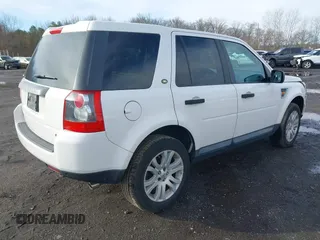 2008 Land Rover LR2 SE z VIN SALFS24N18H044567, wystawiony jako IAAI lot #41863429 z przebiegiem 156 669 mil mil oraz . Historia ofert i sprzedaży dostępna na DreamBid. Obrazek 4.