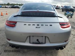 2018 Porsche 911 Carrera z VIN WP0AA2A93JS105437, wystawiony jako Copart lot #78437934 z przebiegiem Nie podano mil oraz Szkoda całkowita • Salvage title. Historia ofert i sprzedaży dostępna na DreamBid. Obrazek 6.