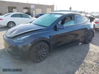 2024 Tesla Model Y Performance with VIN 7SAYGDEF2RF020707, listed as a IAAI auction lot 41616287 with 17,419 mi miles. Bid and sale history available at carsss.com. Image 17.