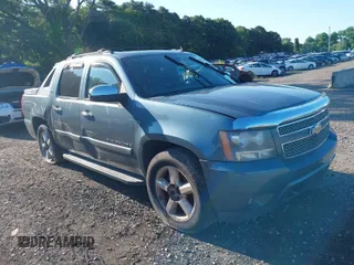 2008 Chevrolet Avalanche LTZ with VIN 3GNFK12348G168207, listed as a IAAI auction lot 39784948 with 1 mi miles. Bid and sale history available at carsss.com. Image 1.
