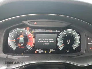 2021 Audi Q8 Premium Plus z VIN WA1EVAF18MD004657, wystawiony jako Copart lot #45008865 z przebiegiem 42 489 mil mil oraz Szkody całkowita. Historia ofert i sprzedaży dostępna na DreamBid. Obrazek 9.