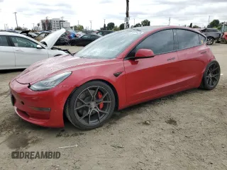 2018 Tesla Model 3 Long Range Battery z VIN 5YJ3E1EB2JF075221, wystawiony jako Copart lot #53571425 z przebiegiem 45 927 mil mil oraz Szkoda całkowita • Salvage title. Historia ofert i sprzedaży dostępna na DreamBid. Obrazek 1.