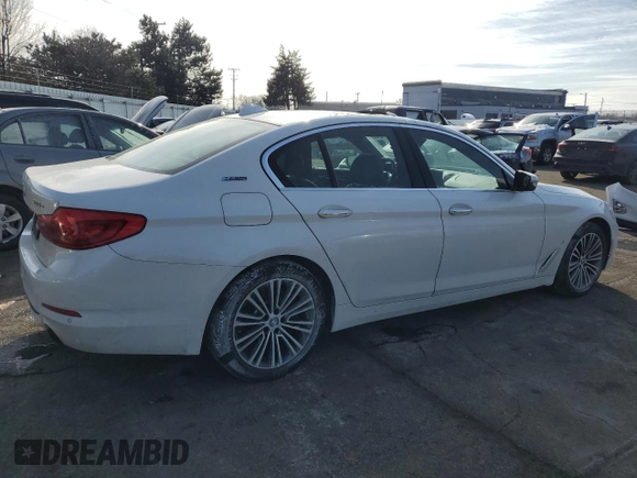 2018 BMW 5 Series 530e xDrive with VIN WBAJB1C51JB084280, listed as a Copart auction lot 45713625 with 106,846 mi miles and Clean Title. Bid and sale history available at carsss.com. Image 3.
