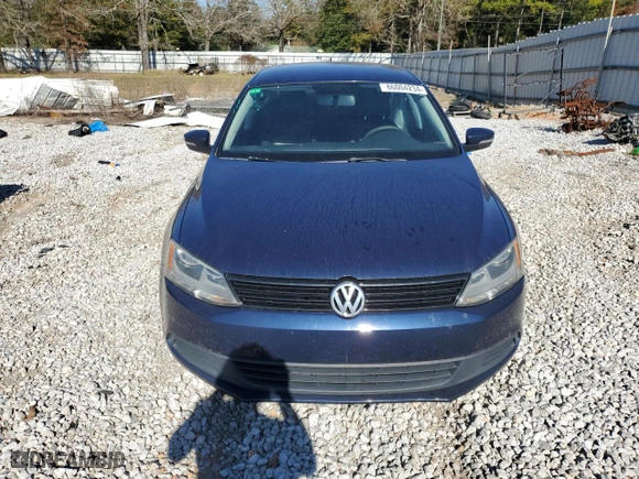 2014 Volkswagen Jetta Sedan SE w/Connectivity with VIN 3VWD17AJ2EM369832, listed as a Copart auction lot 86004234 with 142,085 mi miles and Salvage Title. Bid and sale history available at carsss.com. Image 5.