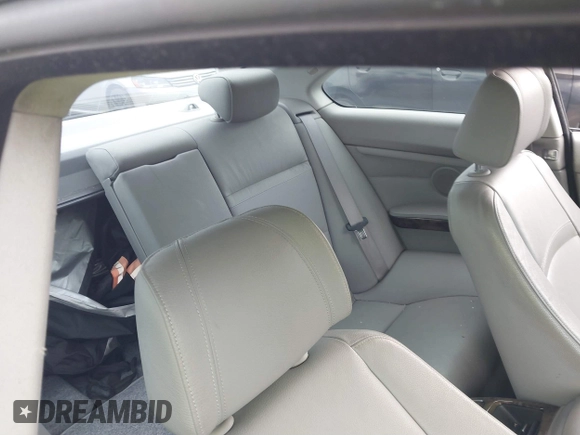 2008 BMW 3 Series 328xi z VIN WBAWV53528P078991, wystawiony jako IAAI lot #41662807 z przebiegiem Nie podano mil oraz . Historia ofert i sprzedaży dostępna na DreamBid. Obrazek 8.