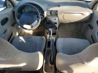 1998 Saturn SL with VIN 1G8ZH528XWZ266379, listed as a Copart auction lot 43862105 with 174,381 mi miles and Clean Title. Bid and sale history available at carsss.com. Image 8.