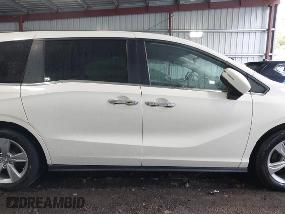 2019 Honda Odyssey EX with VIN 5FNRL6H57KB087739, listed as a IAAI auction lot 41908188 with 84,477 mi miles. Bid and sale history available at carsss.com. Image 14.