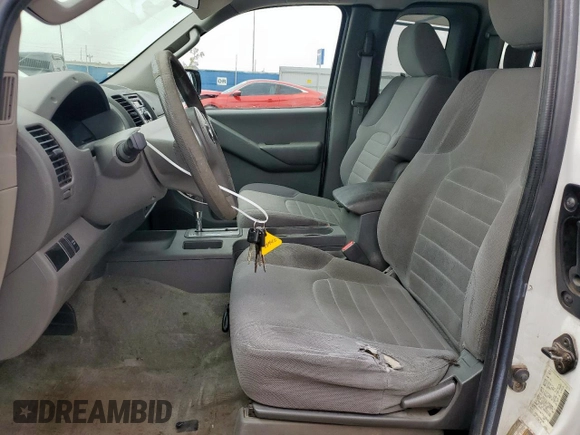 2013 Nissan Frontier S z VIN 1N6BD0CT7DN712806, wystawiony jako Copart lot #59003935 z przebiegiem 179 464 mil mil oraz Czysty tytuł • Clean title. Historia ofert i sprzedaży dostępna na DreamBid. Obrazek 7.
