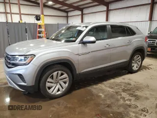 2023 Volkswagen Atlas SE z VIN 1V2KE2CA4PC212952, wystawiony jako Copart lot #87014044 z przebiegiem 14 779 mil mil oraz Szkoda całkowita • Salvage title. Historia ofert i sprzedaży dostępna na DreamBid. Obrazek 1.