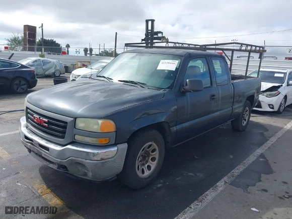 2005 GMC Sierra 1500 Work Truck with VIN 1GTEC19X45Z124620, listed as a IAAI auction lot 41538446 with 1 mi miles. Bid and sale history available at carsss.com. Image 2.
