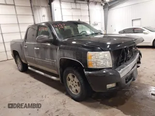 2008 Chevrolet Silverado 1500 LTZ with VIN 3GCEK13M98G106653, listed as a IAAI auction lot 41575197 with 198,114 mi miles. Bid and sale history available at carsss.com. Image 1.
