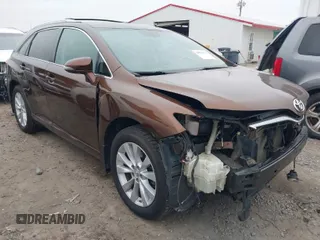 2013 Toyota Venza LE with VIN 4T3BA3BB6DU035570, listed as a IAAI auction lot 40876137 with 176,446 mi miles. Bid and sale history available at carsss.com. Image 1.