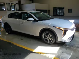 2025 Kia K4 LXS with VIN 3KPFT4DE8SE019663, listed as a Copart auction lot 44309335 with 19 mi miles and Salvage Title. Bid and sale history available at carsss.com. Image 4.