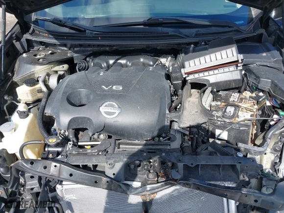 2010 Nissan Maxima 3.5 SV w/Premium Pkg with VIN 1N4AA5AP7AC846190, listed as a IAAI auction lot 40232653 with 136,384 mi miles. Bid and sale history available at carsss.com. Image 10.