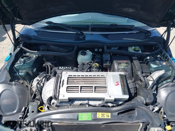 2006 MINI Hardtop S with VIN WMWRE33546TL20251, listed as a IAAI auction lot 42104246 with 140,174 mi miles and . Bid and sale history available at DreamBid. Image 10.