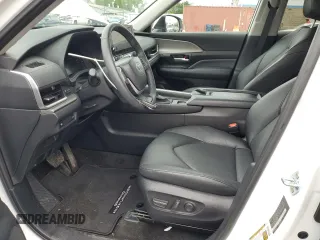 2024 Toyota Highlander XLE with VIN 5TDAAAB53RS064463, listed as a Copart auction lot 57293225 with 11,574 mi miles and Salvage title. Bid and sale history available at DreamBid. Image 7.