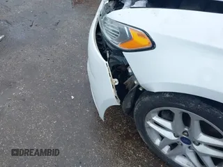 2016 Ford Fusion SE с VIN 3FA6P0HD5GR132698, выставлен на аукционе IAAI как лот 41461975 с пробегом 127 855 миль миль и . История ставок и продаж доступна на DreamBid. Изображение 6.