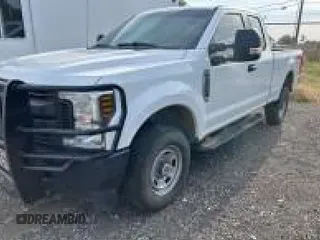 2018 Ford F-250 XL z VIN 1FT7X2B60JEC67165, wystawiony jako IAAI lot #42843681 z przebiegiem 184 448 mil mil oraz . Historia ofert i sprzedaży dostępna na DreamBid. Obrazek 15.