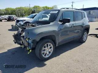 2022 Jeep Renegade Latitude with VIN ZACNJDB18NPN77583, listed as a Copart auction lot 56222315 with 21,551 mi miles and Salvage title. Bid and sale history available at DreamBid. Image 1.