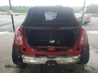 2005 MINI Convertible S с VIN WMWRH334X5TF82551, выставлен на аукционе Copart как лот 57983355 с пробегом 73 885 миль миль и Списание • Salvage title. История ставок и продаж доступна на DreamBid. Изображение 6.