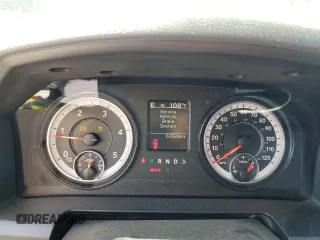 2019 Ram 1500 Tradesman z VIN 1C6RR6KM6KS750632, wystawiony jako Copart lot #74591964 z przebiegiem 62 689 mil mil oraz Szkoda całkowita • Salvage title. Historia ofert i sprzedaży dostępna na DreamBid. Obrazek 9.