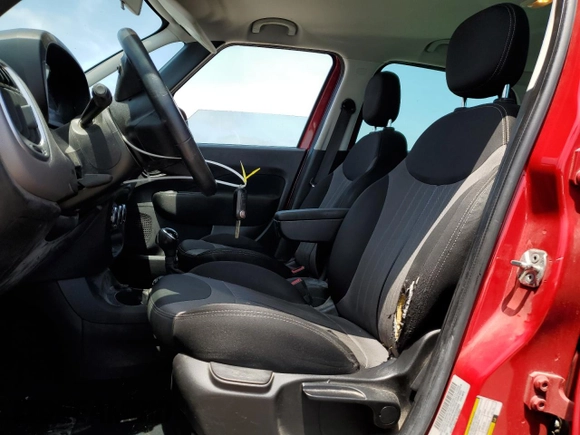 2015 FIAT 500L Easy with VIN ZFBCFABH9FZ030089, listed as a Copart auction lot 60748465 with 120,047 mi miles and Clean title. Bid and sale history available at DreamBid. Image 7.