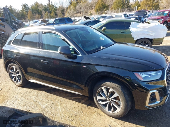 2022 Audi Q5 S line Premium Plus with VIN WA1EAAFY7N2108014, listed as a IAAI auction lot 41471071 with 13,717 mi miles. Bid and sale history available at carsss.com. Image 13.