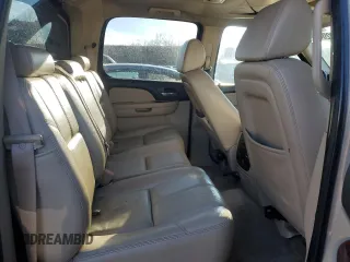 2008 Chevrolet Avalanche LT w/3LT with VIN 3GNFK123X8G172777, listed as a Copart auction lot 87020894 with 204,825 mi miles and Salvage Title. Bid and sale history available at carsss.com. Image 10.