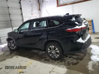 2021 Toyota Highlander XLE with VIN 5TDHZRBHXMS554620, listed as a Copart auction lot 45328635 with 67,262 mi miles and Salvage title. Bid and sale history available at DreamBid. Image 2.