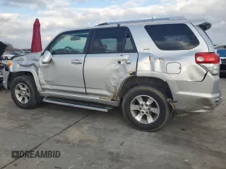 2011 Toyota 4Runner SR5 with VIN JTEZU5JR9B5027110, listed as a Copart auction lot 44232085 with 195,224 mi miles and Salvage title. Bid and sale history available at DreamBid. Image 2.