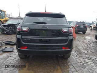 2022 Jeep Compass High Altitude with VIN 3C4NJDCB1NT142939, listed as a IAAI auction lot 41683243 with 43,656 mi miles and . Bid and sale history available at DreamBid. Image 15.
