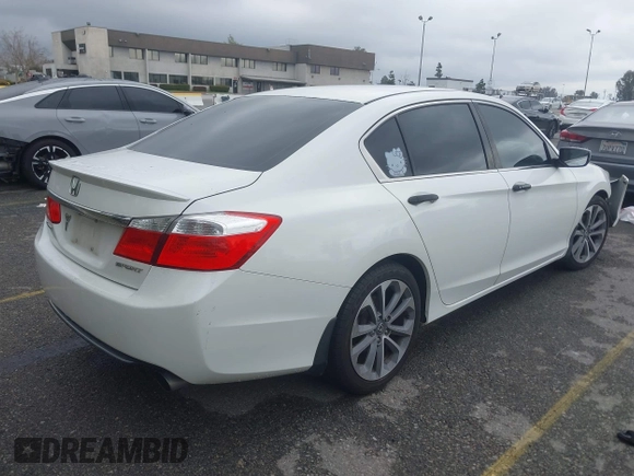 2014 Honda Accord Sedan Sport with VIN 1HGCR2F51EA068845, listed as a IAAI auction lot 41885619 with 201,542 mi miles. Bid and sale history available at carsss.com. Image 4.