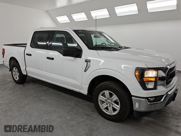 2023 Ford F-150 XL with VIN 1FTEW1CBXPKD88702, listed as a Copart auction lot 48817875 with 31,549 mi miles and Clean Title. Bid and sale history available at carsss.com. Image 4.