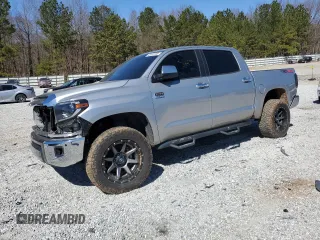 2017 Toyota Tundra Platinum z VIN 5TFAW5F11HX670840, wystawiony jako Copart lot #45972045 z przebiegiem 159 320 mil mil oraz Szkoda całkowita • Salvage title. Historia ofert i sprzedaży dostępna na DreamBid. Obrazek 1.