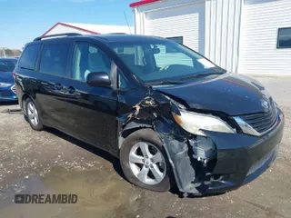 2012 Toyota Sienna LE AAS with VIN 5TDKK3DC3CS263240, listed as a IAAI auction lot 41810686 with 232,026 mi miles. Bid and sale history available at carsss.com. Image 1.
