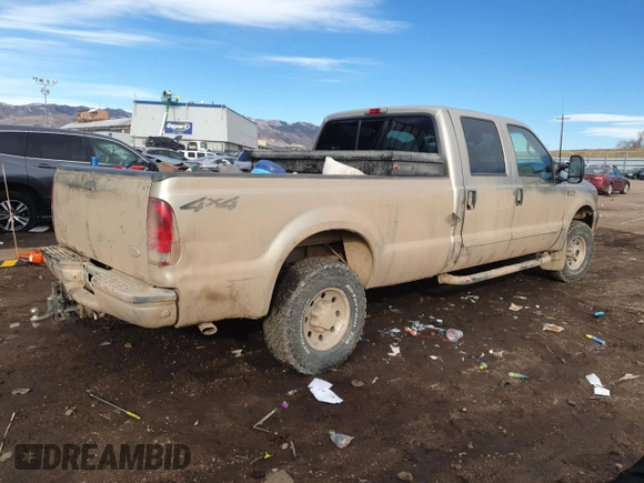 2000 Ford Super Duty F-250 XL with VIN 1FTNW21S4YEC53921, listed as a Copart auction lot 43639375 with 259,713 mi miles and Clean Title. Bid and sale history available at carsss.com. Image 3.
