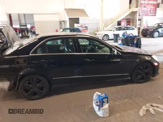2013 Mercedes-Benz E 350 Luxury with VIN WDDHF5KB9DA765047, listed as a IAAI auction lot 41902991 with 159,902 mi miles and . Bid and sale history available at DreamBid. Image 13.